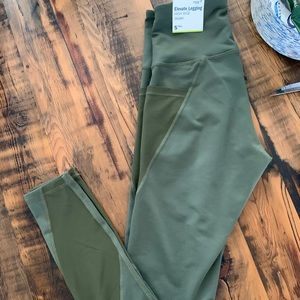 NWT Old Navy Elevate High Rise Legging TALL size